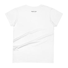 Load image into Gallery viewer, TSHIRT_a modern mess